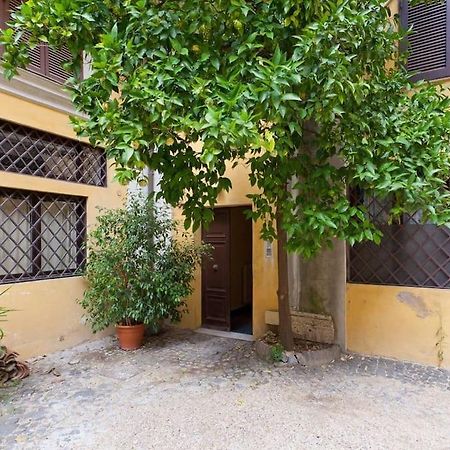 Discover The Pantheon From The Berardi Studio Flat Exterior photo